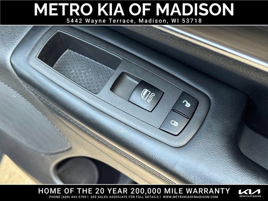 Used 2021 Jeep Grand Cherokee Limited AWD/4WD image 43