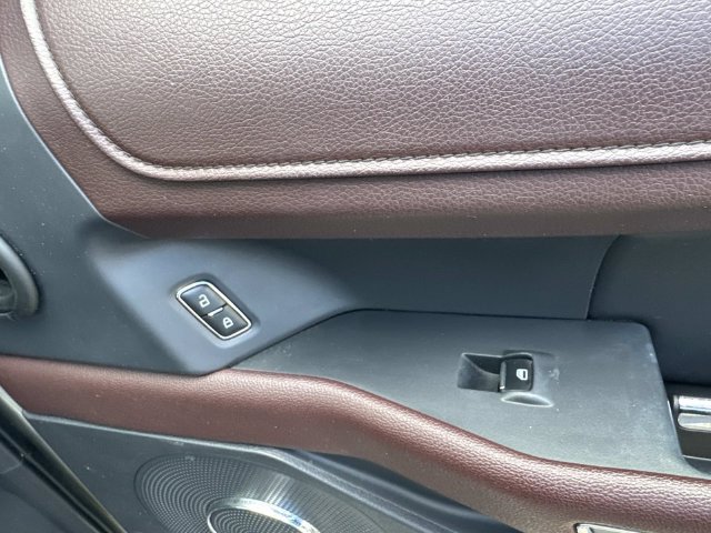 Used 2023 Ford Expedition Limited AWD/4WD image 22