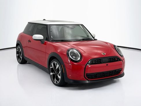 Used 2025 MINI Cooper S FWD image 3