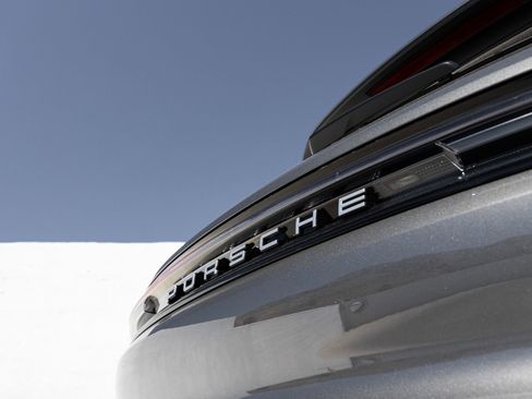 New 2026 Porsche Cayenne E-Hybrid image 12