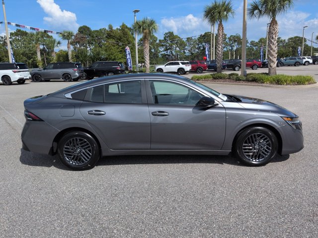 Certified 2027 Nissan Sentra SV w/ SV Convenience Package FWD image 3