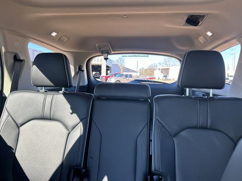 Used 2025 Honda Pilot Elite image 34