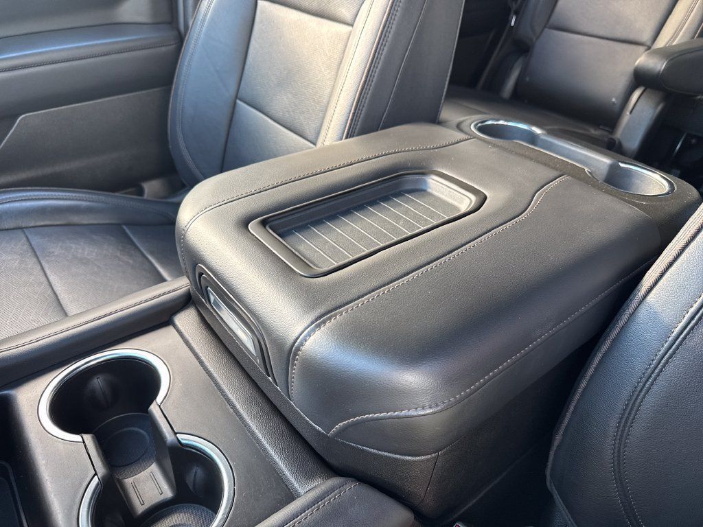 Used 2024 Chevrolet Tahoe High Country AWD/4WD image 43