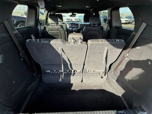 Used 2025 Chrysler Pacifica Select image 10