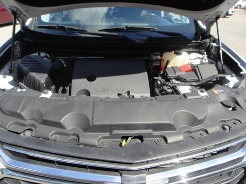 Used 2018 Chevrolet Traverse LT AWD/4WD image 16