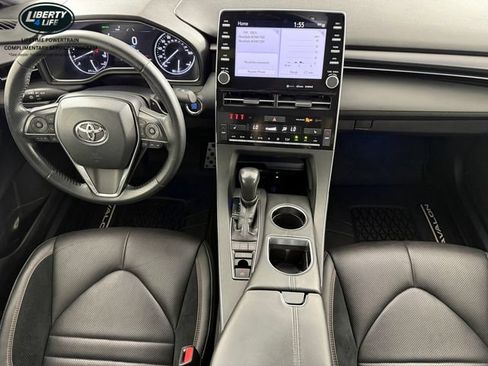 Used 2021 Toyota Avalon XSE FWD image 23
