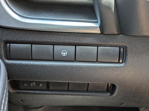 Used 2021 Nissan Rogue SV FWD image 27