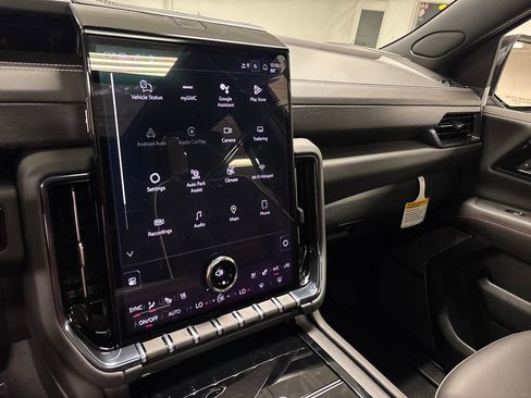 New 2026 GMC Yukon AT4 Ultimate AWD/4WD image 43