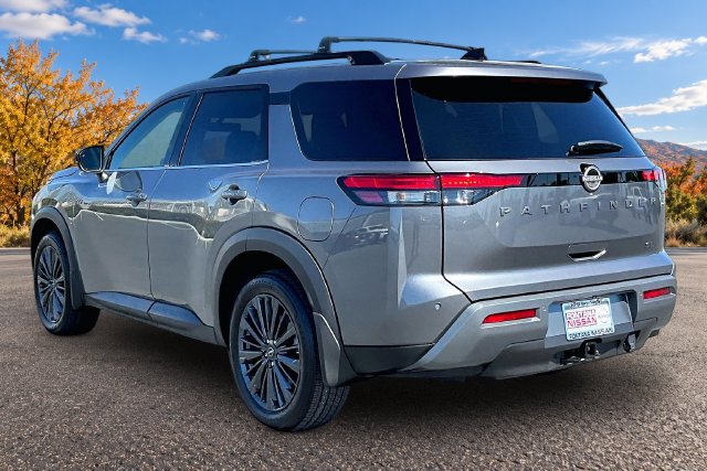 New 2026 Nissan Pathfinder SL w/ SL Premium Package FWD image 3