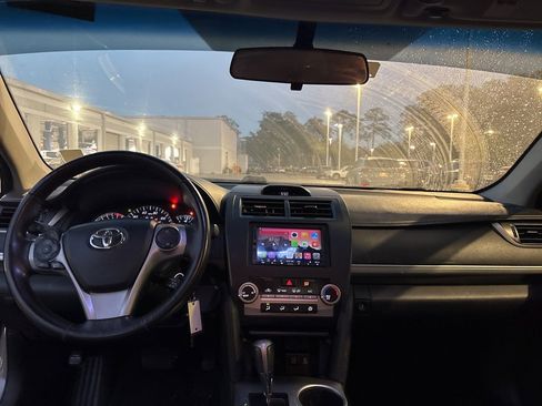 Used 2013 Toyota Camry SE image 6