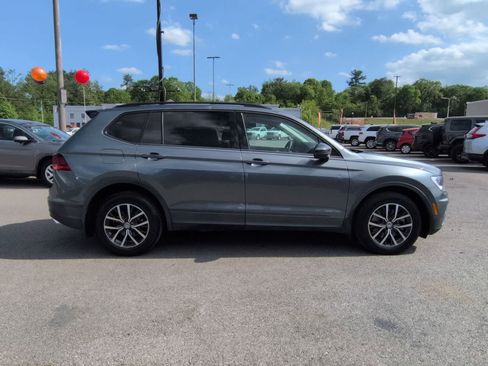 Used 2021 Volkswagen Tiguan S image 9