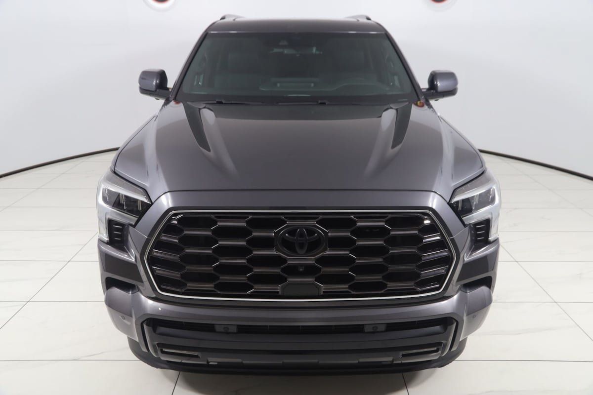 Used 2024 Toyota Sequoia Platinum AWD/4WD image 59