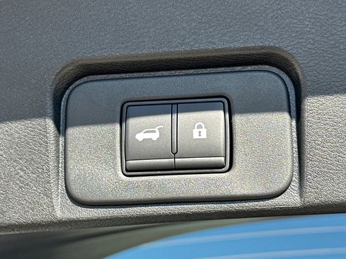 New 2026 Nissan Rogue SV w/ SV Premium Package image 19