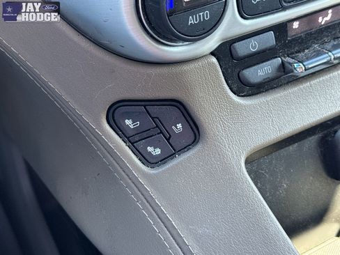 Used 2017 GMC Yukon SLT AWD/4WD image 31