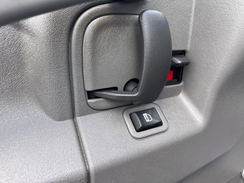 Used 2021 Chevrolet Express 2500 w/ Communications Package image 13