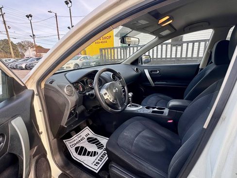 Used 2015 Nissan Rogue S w/ Convenience Package AWD/4WD image 8