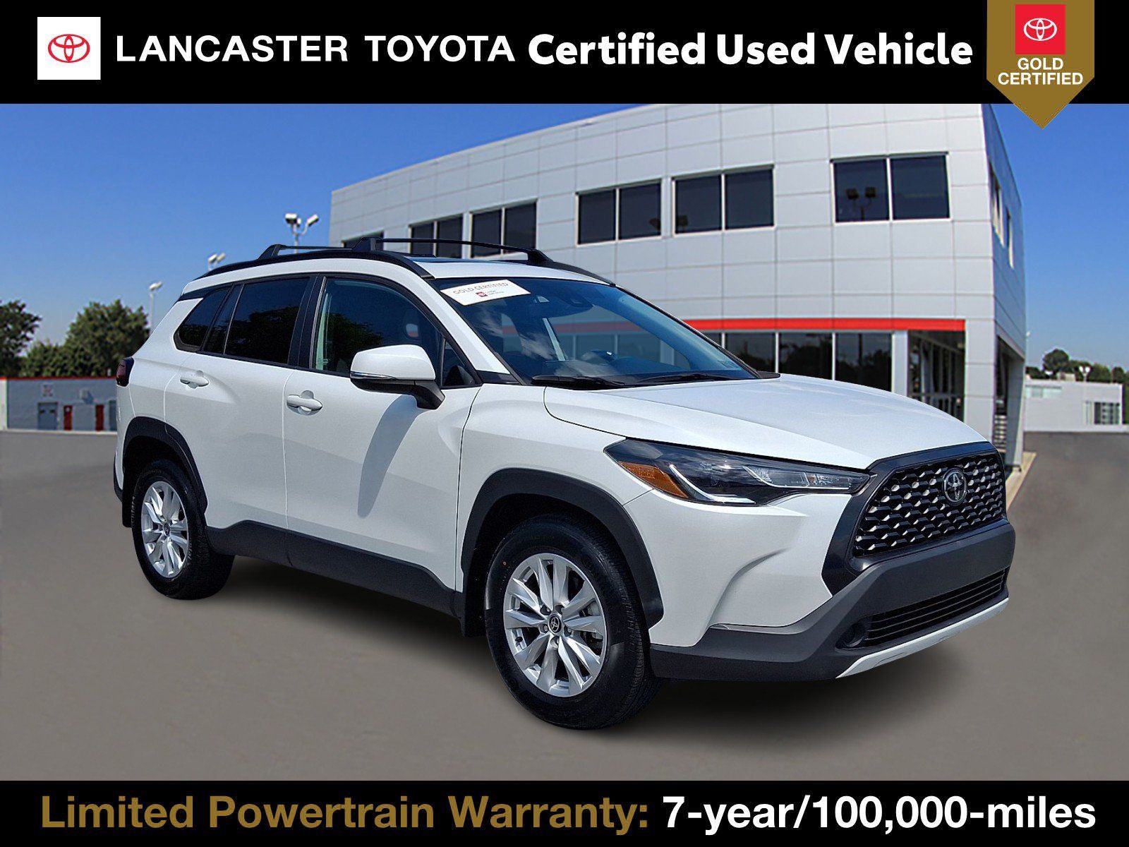 Certified 2022 Toyota Corolla Cross LE w/ Moonroof Package AWD/4WD image 1