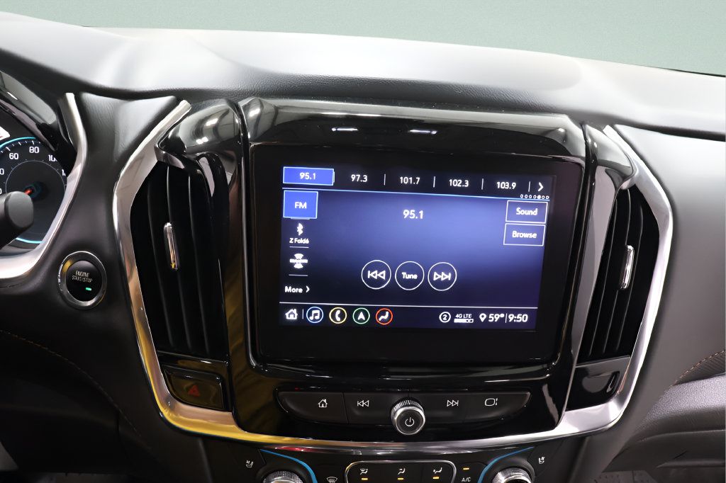 Used 2021 Chevrolet Traverse Premier w/ Redline Edition AWD/4WD image 12