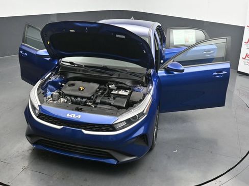 Used 2022 Kia Forte LXS FWD image 40