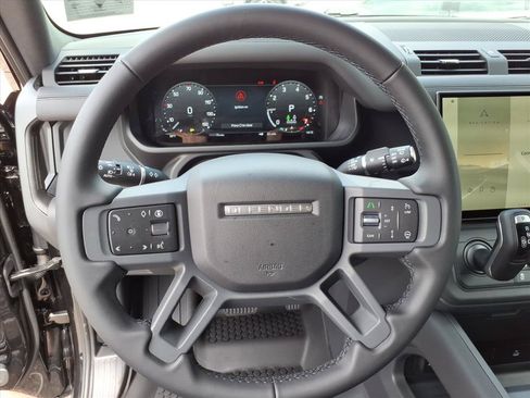 New 2026 Land Rover Defender 130 X-Dynamic SE AWD/4WD image 15