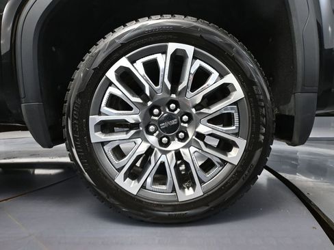 Used 2024 GMC Sierra 1500 Denali Ultimate AWD/4WD image 13