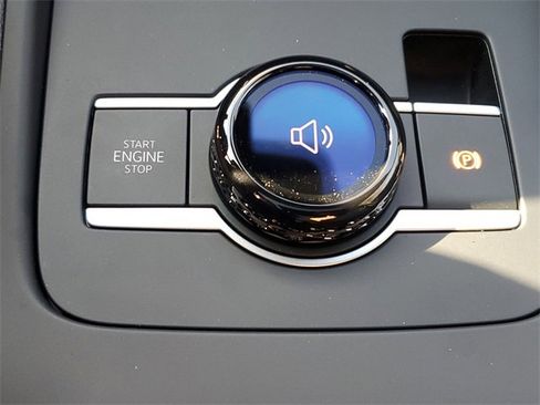 New 2026 Volkswagen Tiguan SE R-Line image 33