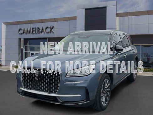Used 2024 Lincoln Corsair Reserve w/ Equipment Group 201A FWD image 1
