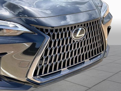 Used 2025 Lexus NX 250 FWD w/ Premium Package image 30