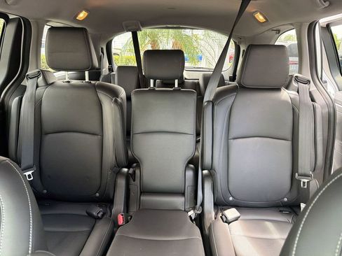 Certified 2024 Honda Odyssey EX-L image 12