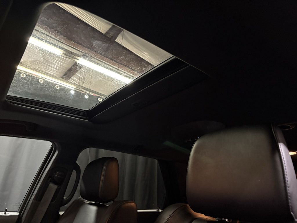 Used 2024 Dodge Durango GT RWD image 16