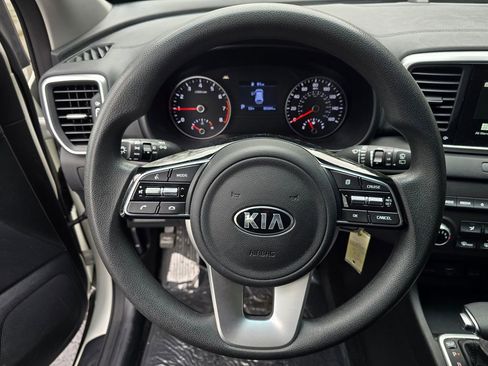 Used 2022 Kia Sportage LX image 24
