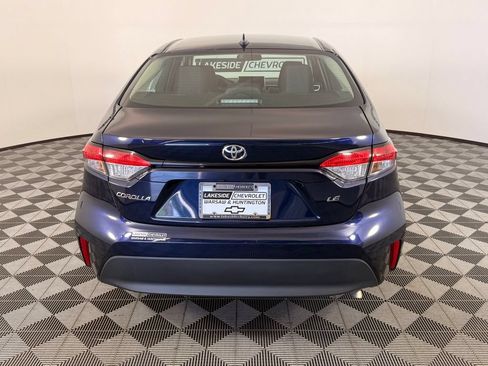 Used 2025 Toyota Corolla LE FWD image 5