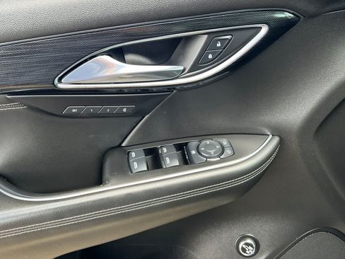 Used 2023 Buick Envision Essence FWD image 13