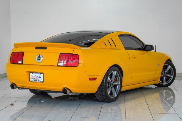 Used 2007 Ford Mustang GT RWD image 6