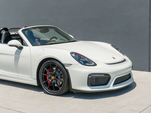 Used 2016 Porsche Boxster Spyder RWD image 41