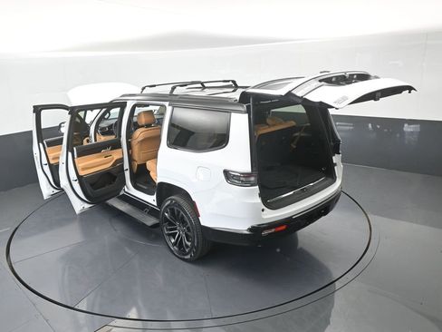 Used 2024 Jeep Grand Wagoneer Series III w/ Quick Order Packagew 28T image 91