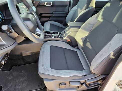 New 2025 Ford Bronco 4-Door image 4