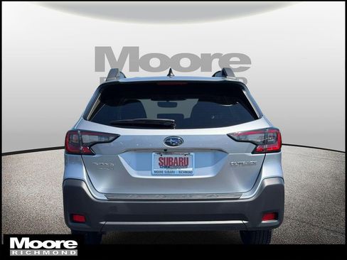 Certified 2023 Subaru Outback Premium AWD/4WD image 4