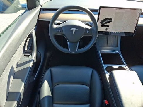 Used 2021 Tesla Model Y Long Range AWD/4WD image 11