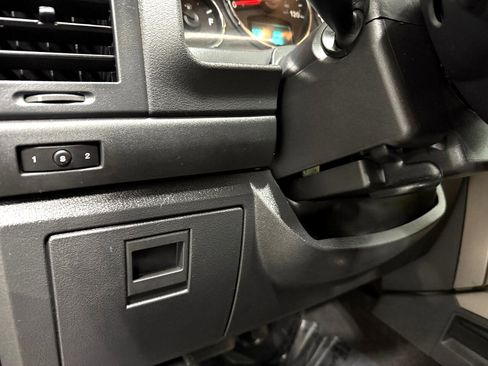 Used 2012 Jeep Liberty Limited Jet image 31