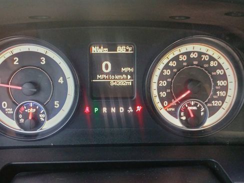 Used 2014 RAM 1500 Classic SLT image 10