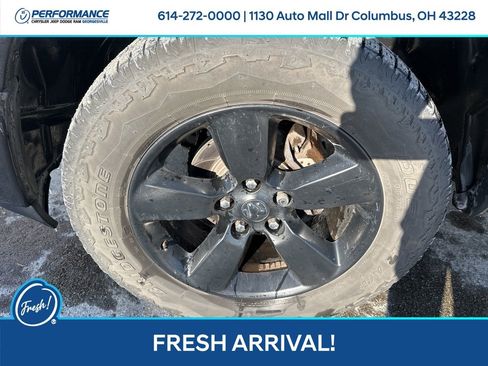 Used 2019 RAM 1500 Classic SLT w/ Black Appearance Group image 11