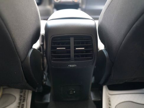 Used 2020 Ford Escape SE FWD image 34