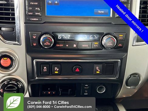 Used 2016 Nissan Titan SL image 9