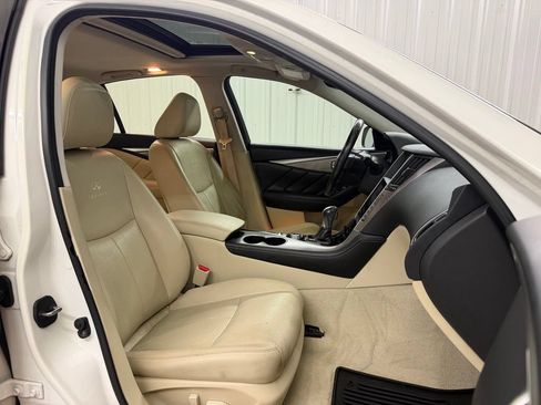 Used 2014 INFINITI Q50 Premium w/ Navigation Package RWD image 38