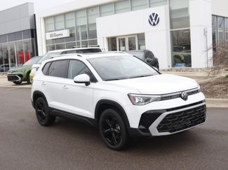 New 2025 Volkswagen Taos SEL image 1
