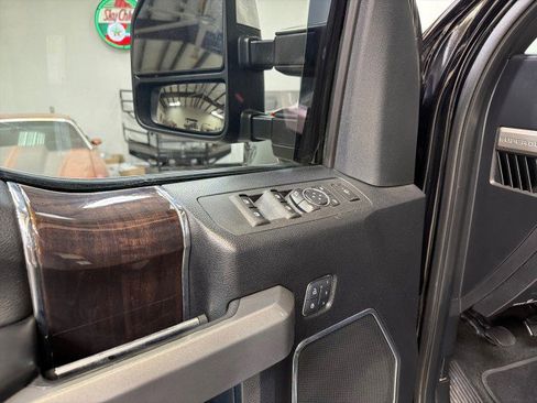 Used 2017 Ford F250 Platinum w/ Platinum Ultimate Package image 17