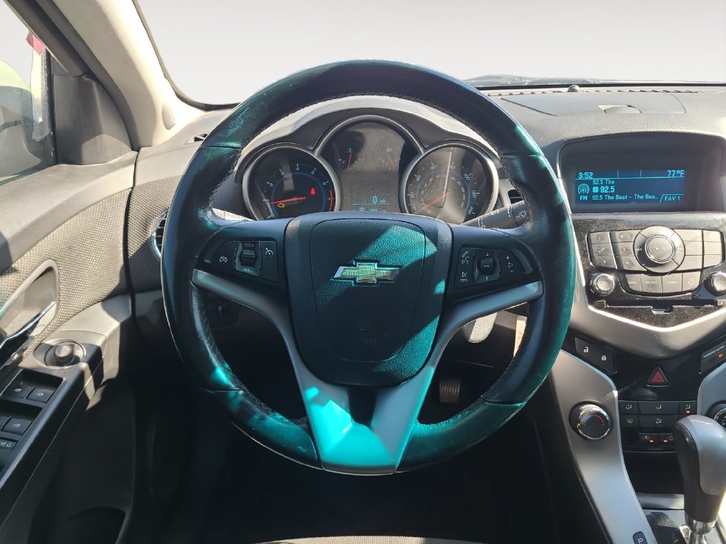 Used 2012 Chevrolet Cruze LT FWD image 12