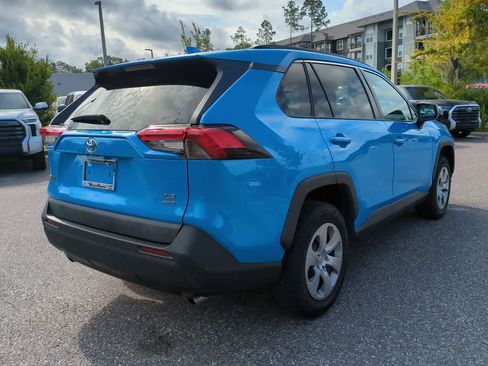 Used 2021 Toyota RAV4 LE AWD/4WD image 6