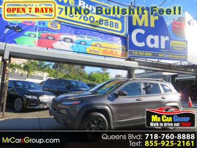 Used 2015 Jeep Cherokee Trailhawk w/ Comfort/Convenience Group